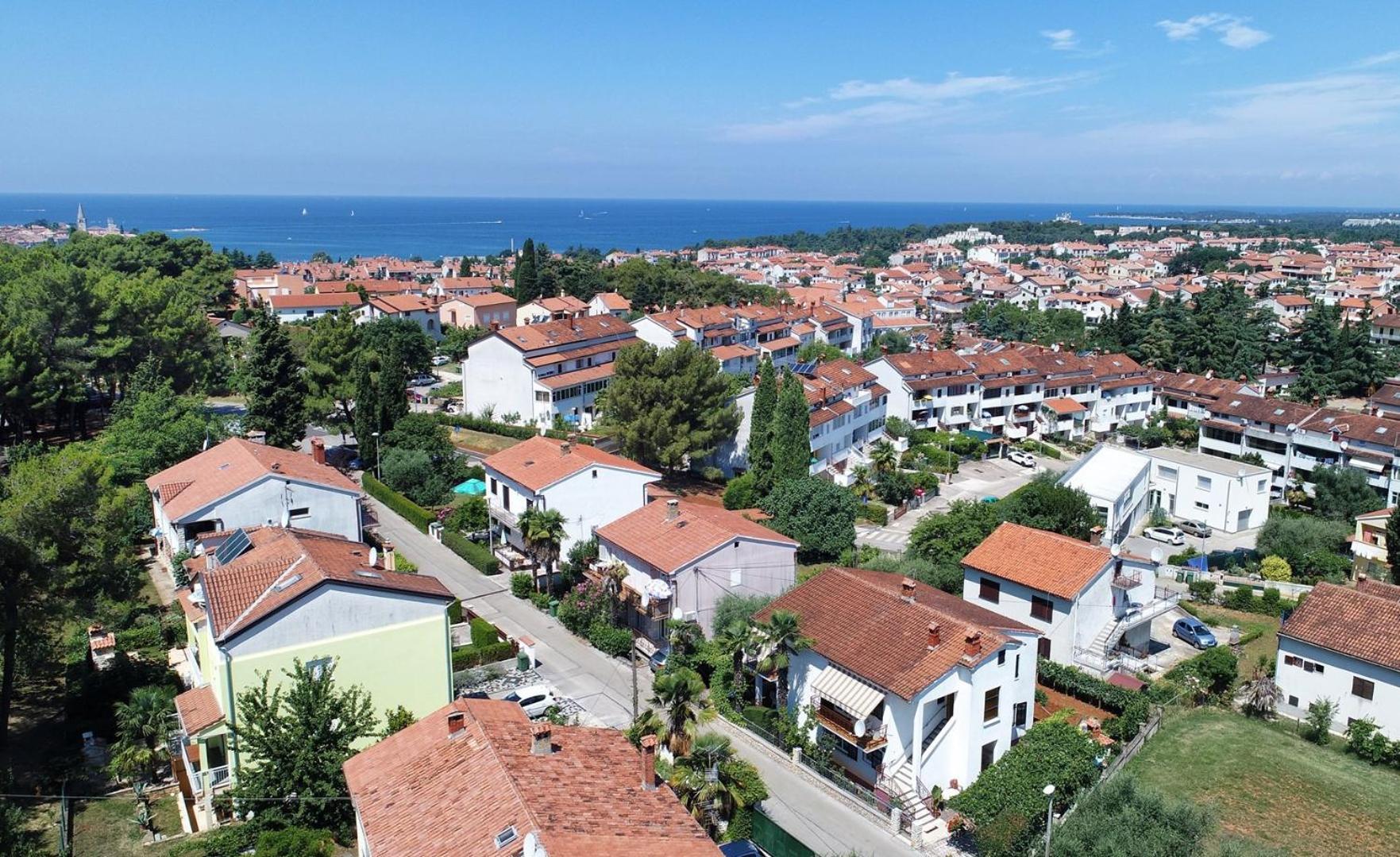 Apartment Complex Nevia Πόρετς Εξωτερικό φωτογραφία